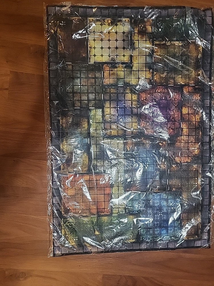 Altar Quest Bundle-playmat 1 & variant / plus additional set of 5 hero dice!