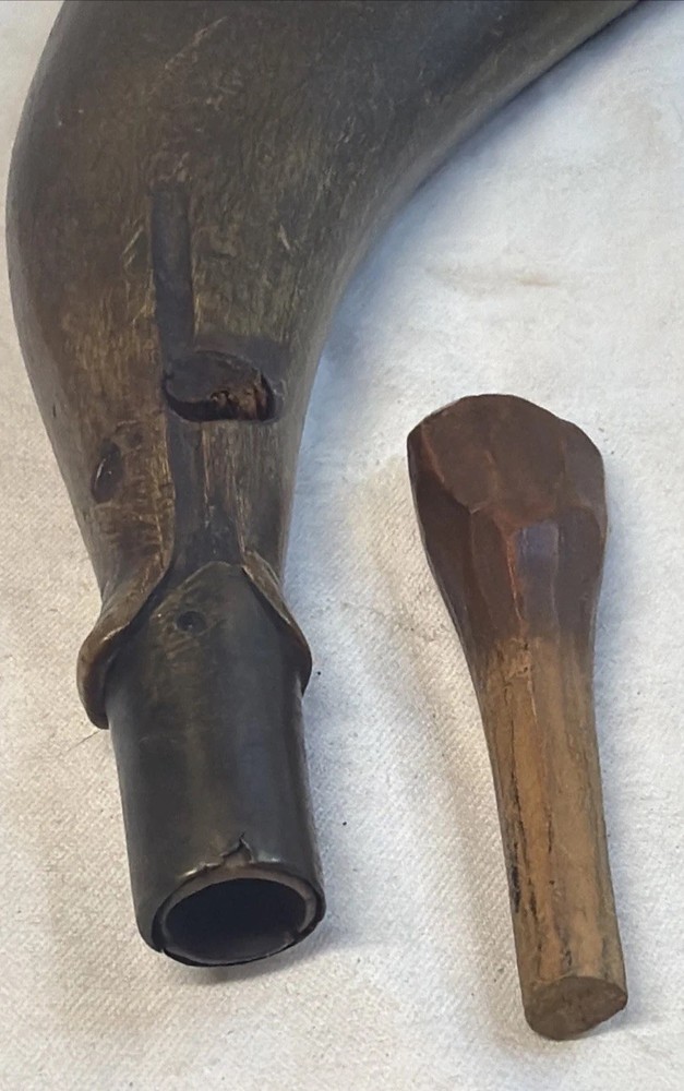 Antique Rifle Powder Horn Flask