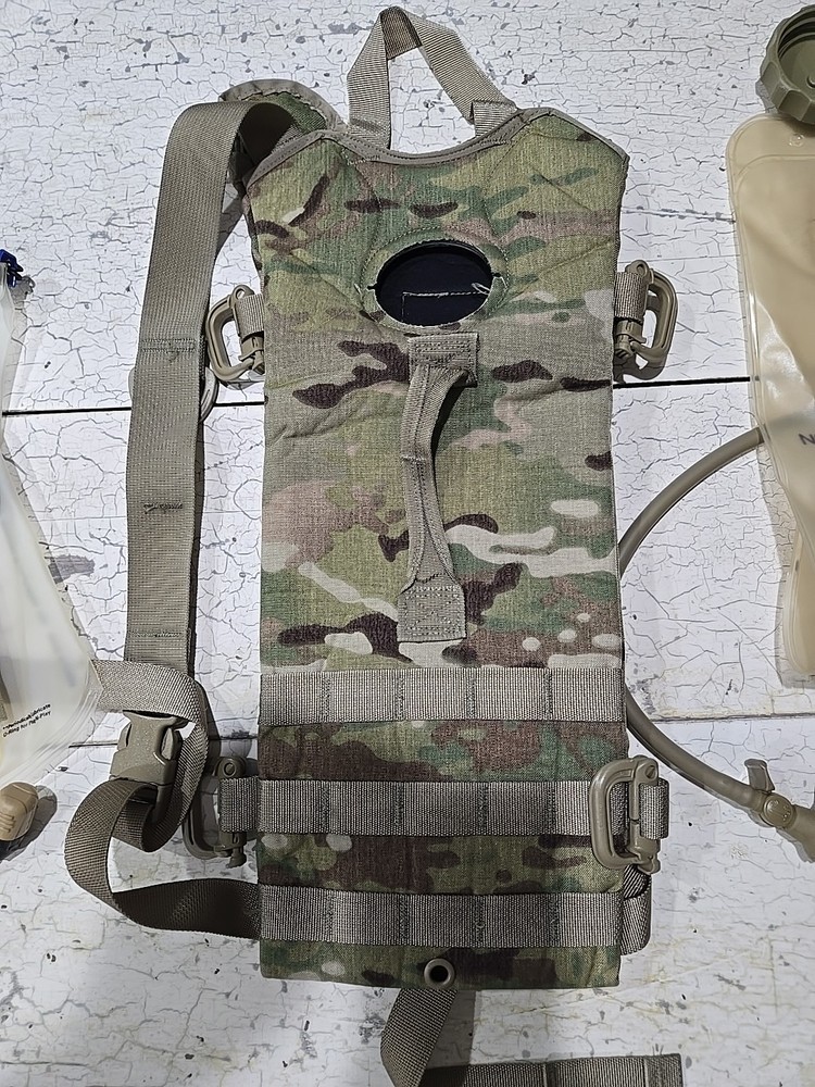 Camo Hydration Pack With 2 Bladders