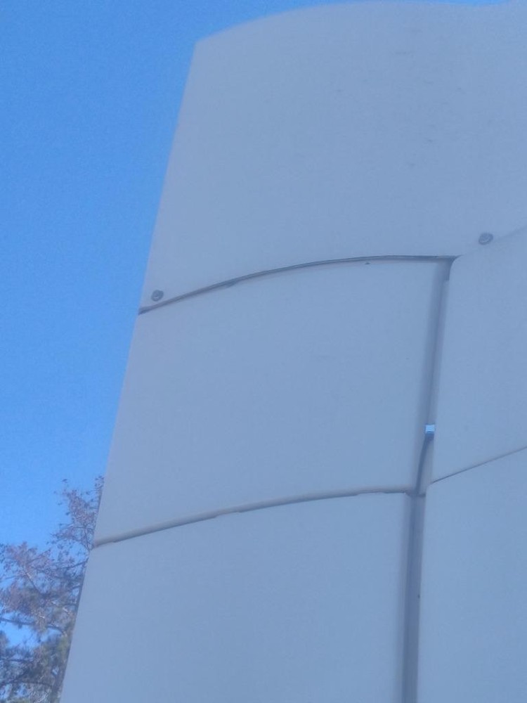 For 2010 VOLVO VNL SLEEPER FAIRING Right ,  GA