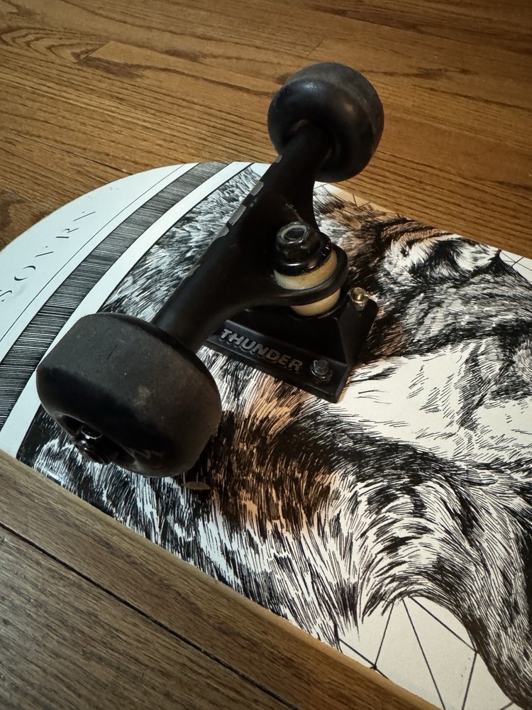 SOVRN Geri & Freki 8.18” Skateboard *Complete* 31.5 x 8 Inches