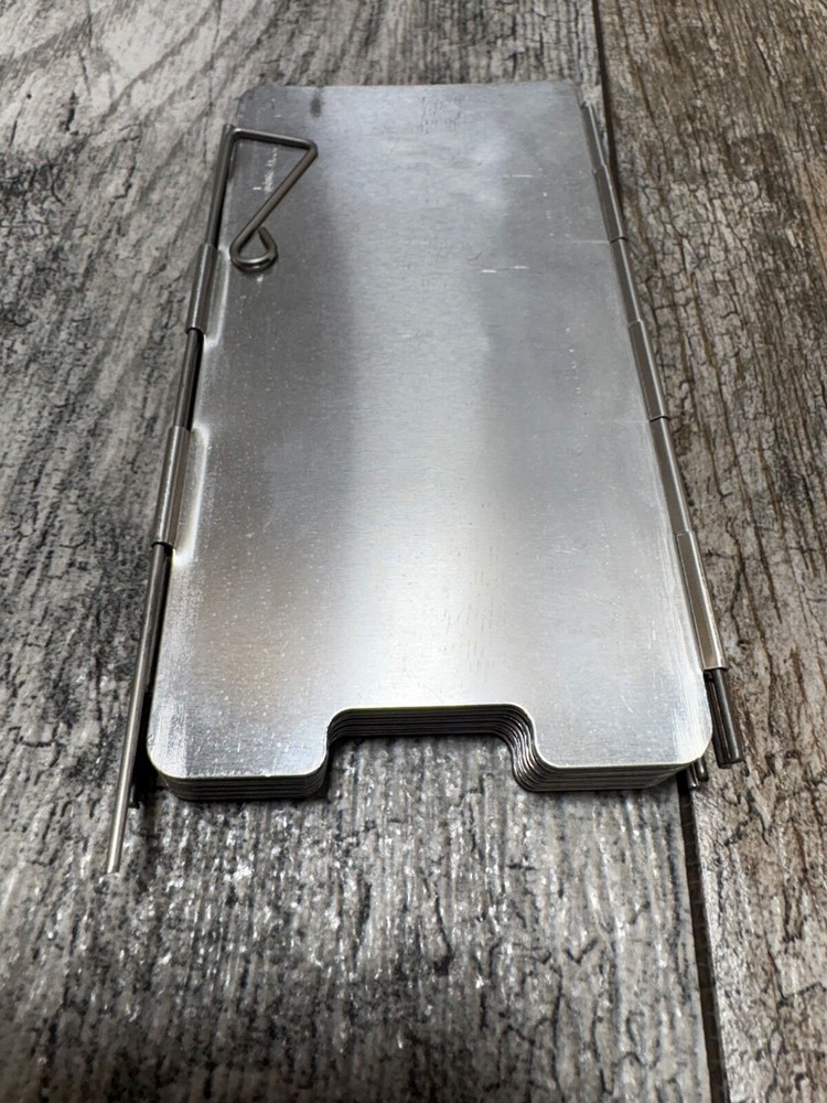 Wind Shield Outdoor Camping Stove Wind Screen Aluminum Foldable 9 Plates