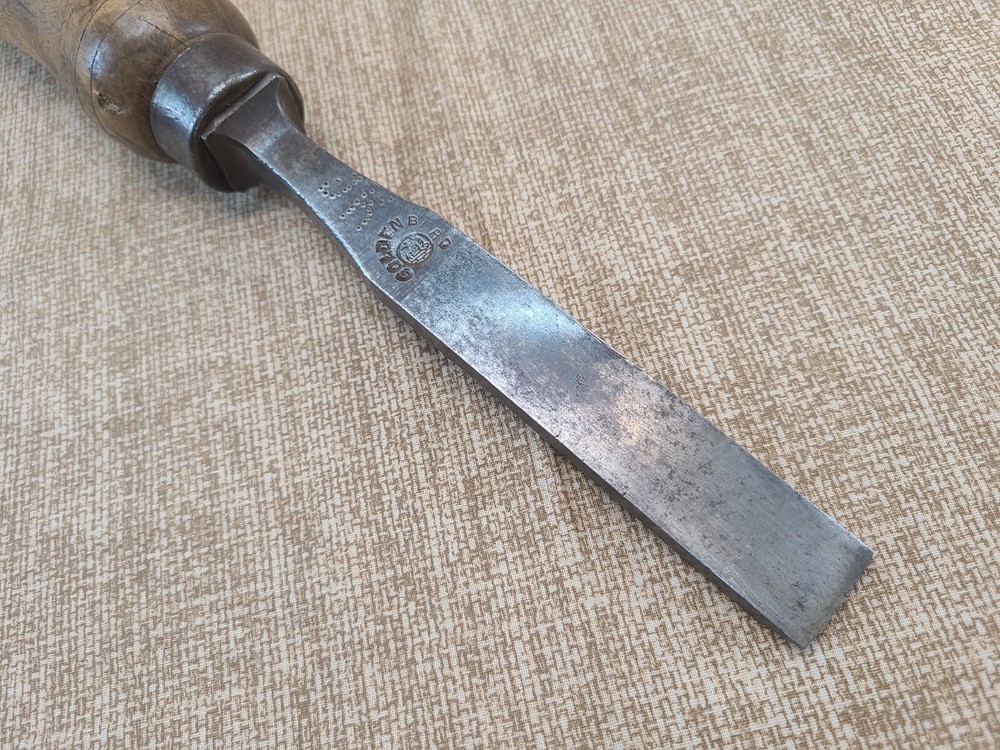 Vintage 7/8" Goldenberg Square Edge Tang Bench Chisel