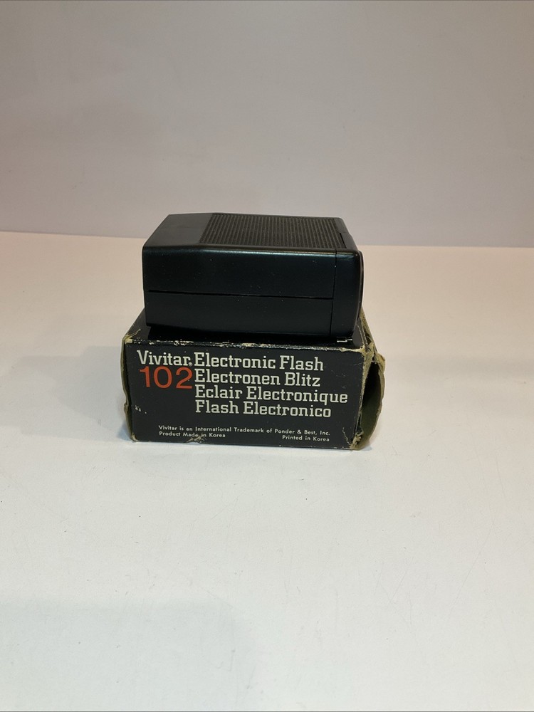 Vivitar Electronic Flash Model 102 Working Good Box!