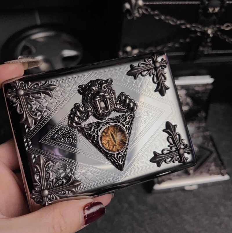 Vintage Portable Metal Cross Devil's Eye Double Sided Punk Cigarette Case Random