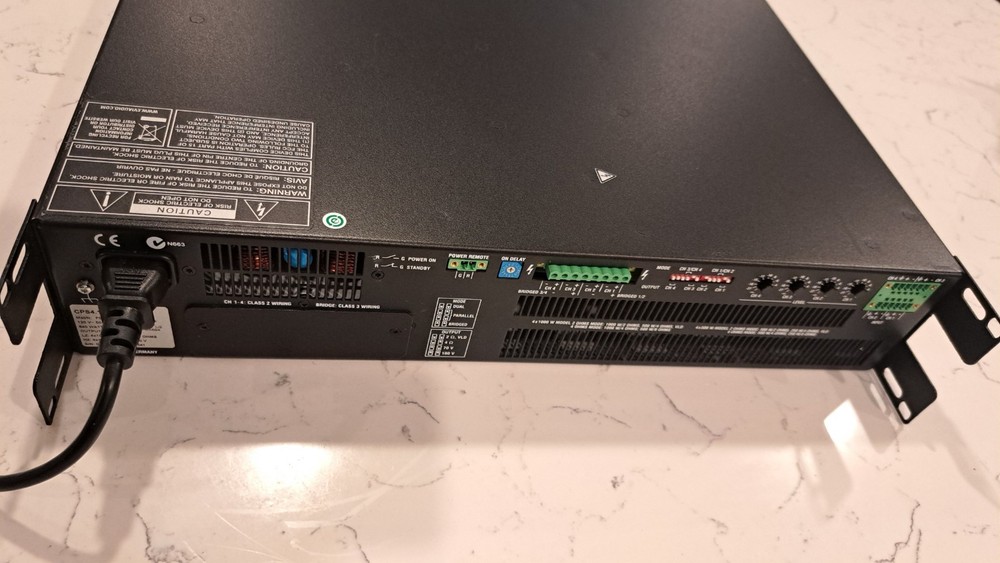 Усилитель мощности Electro-Voice CPS4.10 4x 1000 Вт, входное сопротивление 20 кО