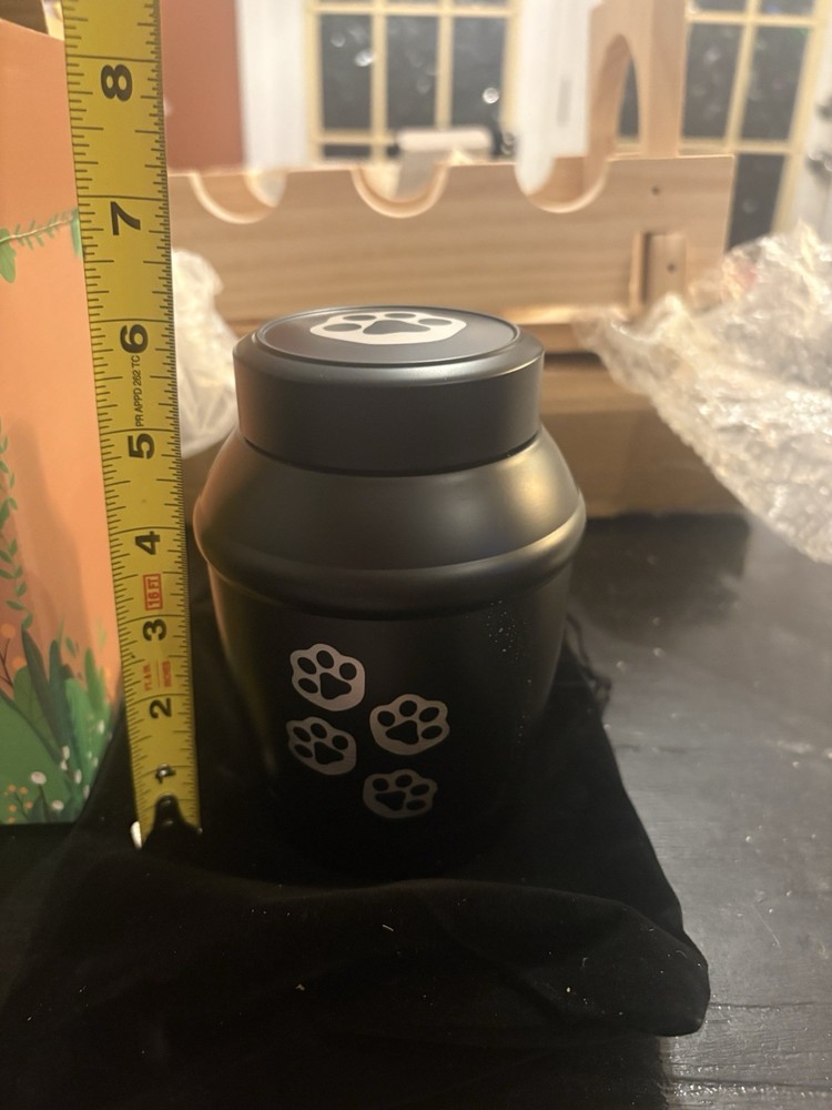 Pet Cremation Urn. New!