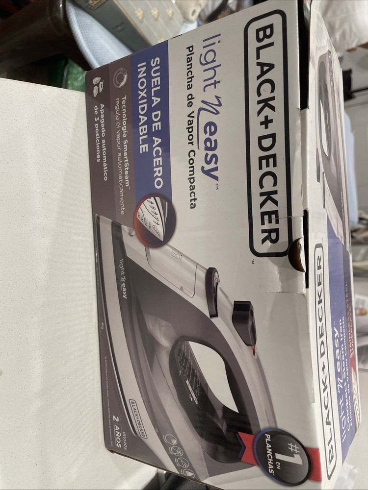 BLACK & DECKER Compact Steam Iron, Gary/White