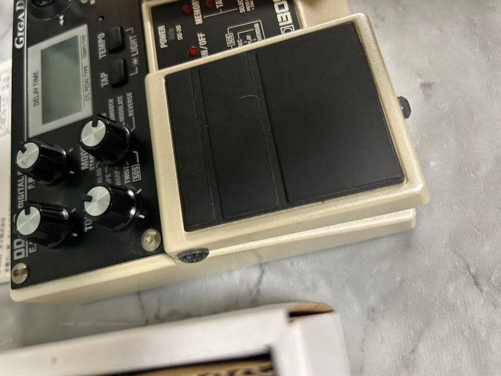 BOSS DD-20 Giga Delay Digital Delay Pedal