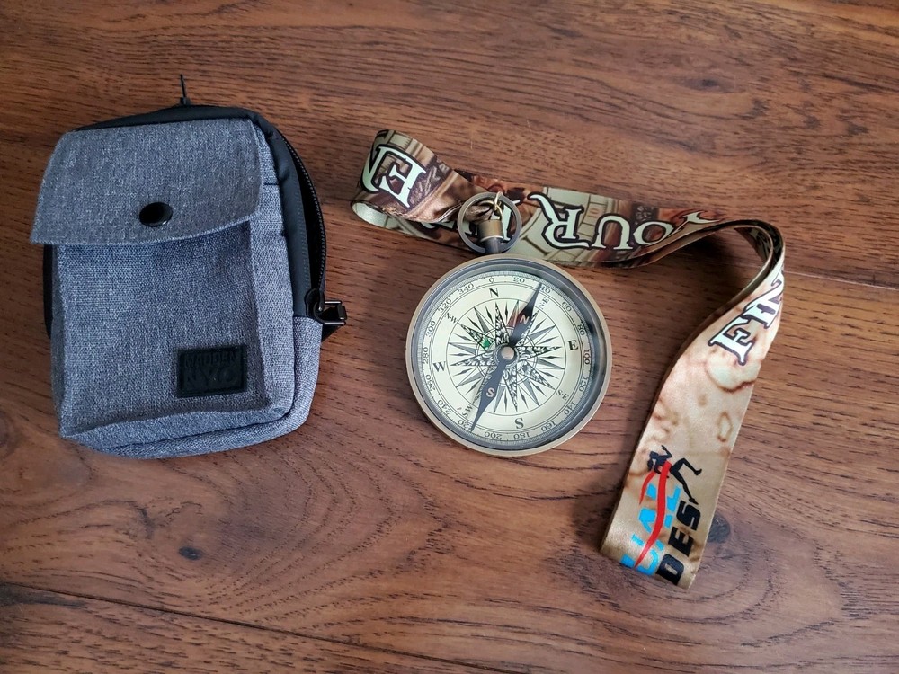 Virtual Strides Pocket Compass With Bag & Strap