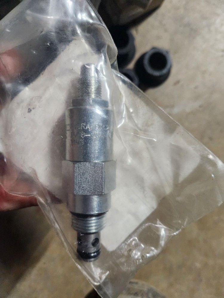 Jlg 7017421 Valve Cartridge