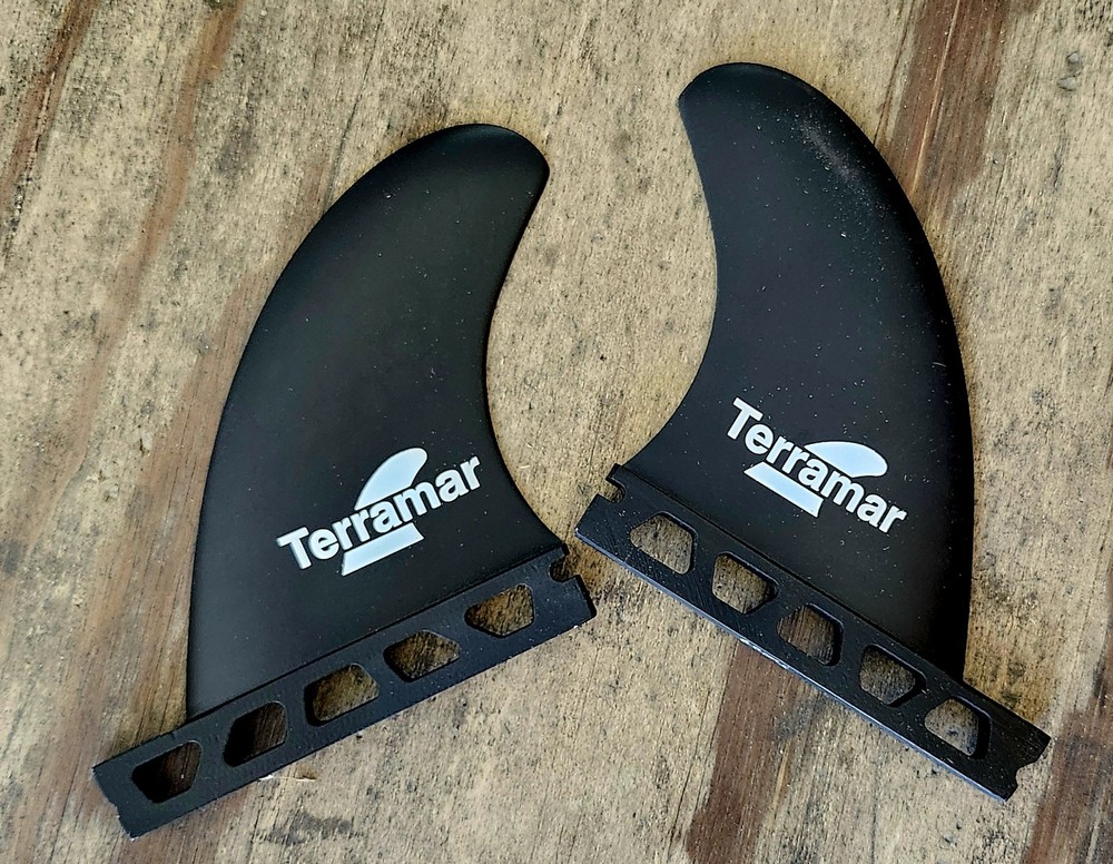 TERRAMAR SURFCO..SIDE BYTES 3.75" FUTURE BASE SURFBOARD FINS EURO HEXCORE RED