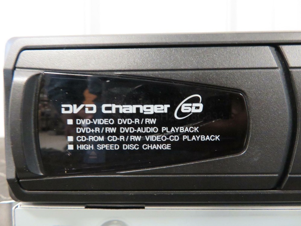 2012 ASTON MARTIN RAPIDE 6 DISC DVD CHANGER A/V INTERFACE BOX TRUNK MOUNT