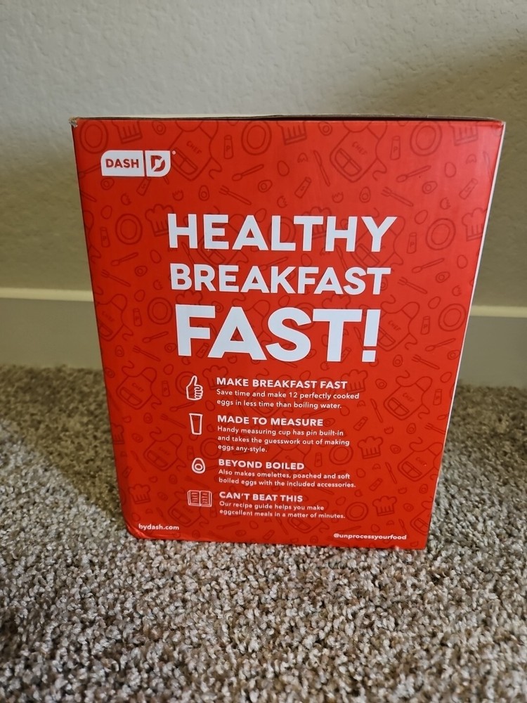 DASH Deluxe Electric Egg Cooker with 12 Egg Capacity (DEC012BK)
