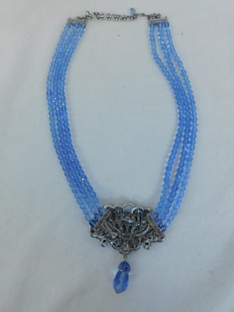 LA VINTAGE BLUE CRYSTAL PENDANT NECKLACE STATEMENT GIFT BOX