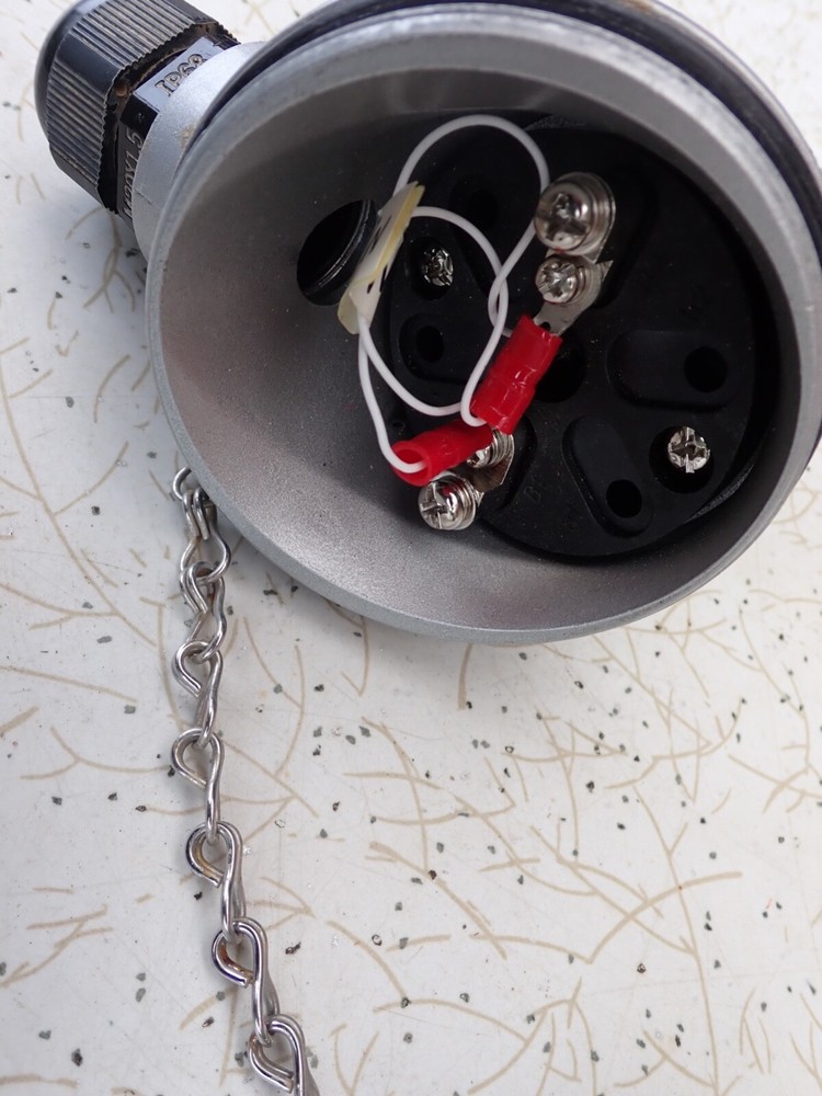 FLOAT LEVEL SENSOR - Single N/C Output -- Shaft 160mm long - Threaded Body