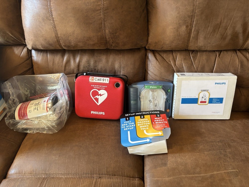 Philips HeartStart Home Defibrillator M5068A