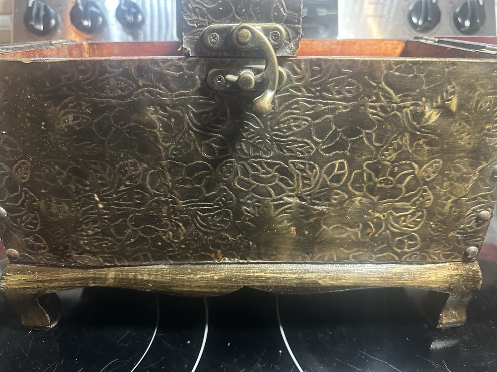 Vintage Chest-Trunk