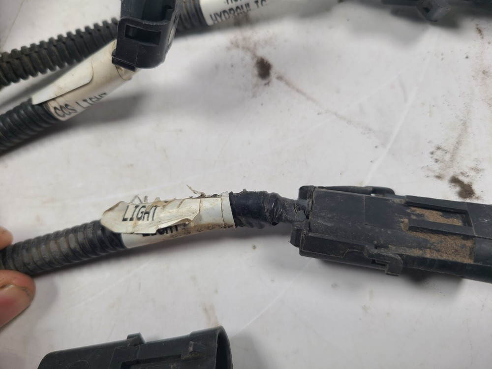 John Deere AA72753 CCS Ladder cradle Light harness cable