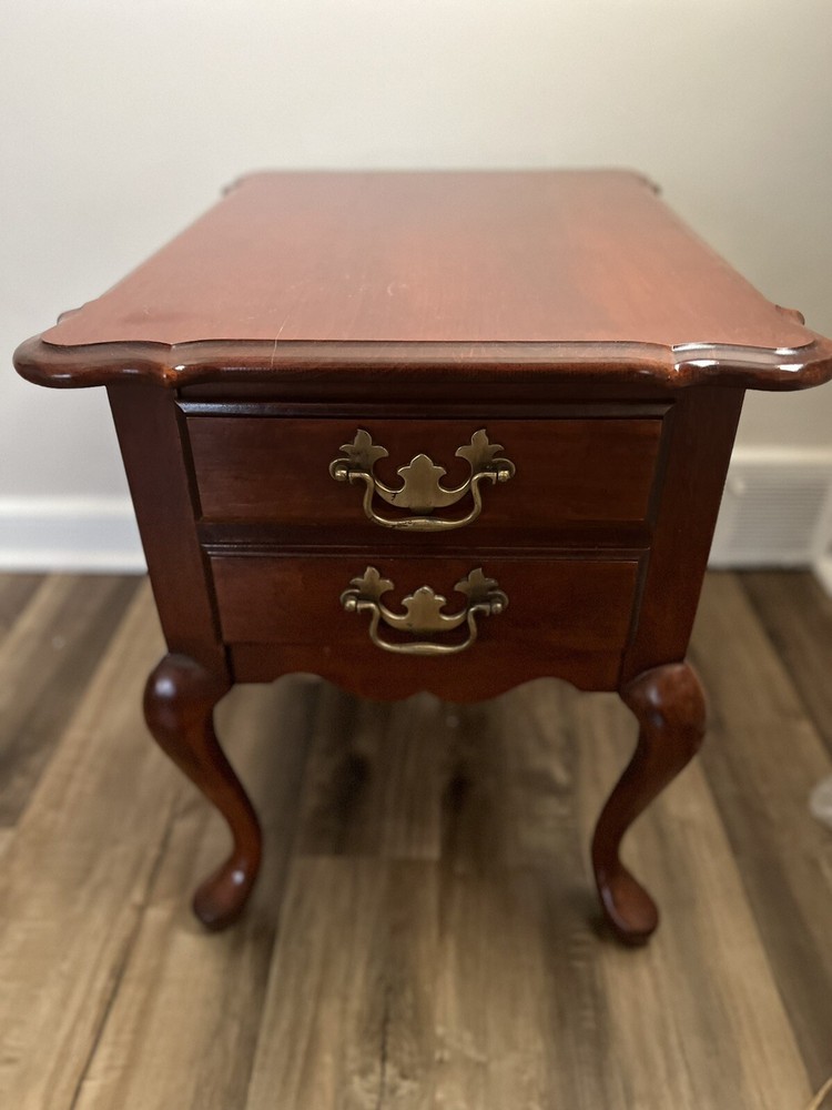 corner table antique