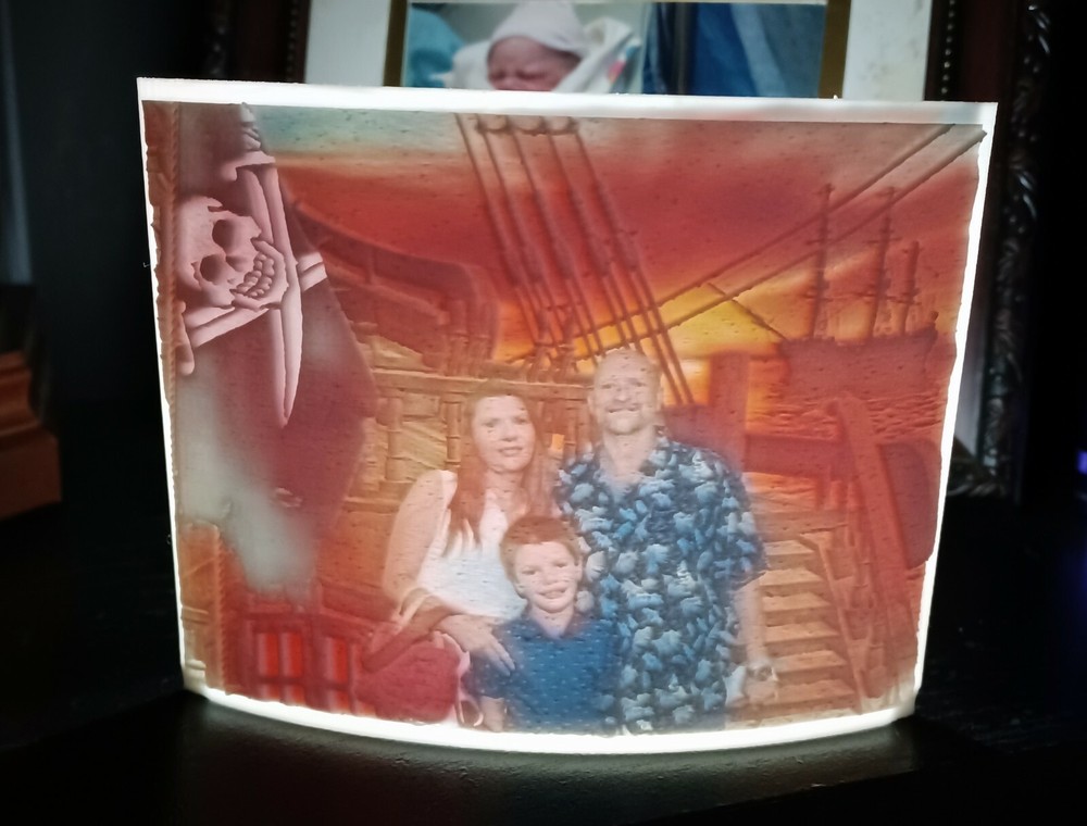 CUSTOM PERSONALIZED 3D PRINTED PHOTO LITHOPHANE