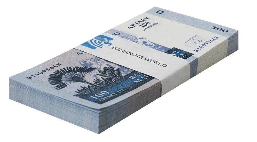 Madagascar 100 Ariary, 2004, P-86b, UNC X 100 PCS Bundle Pack