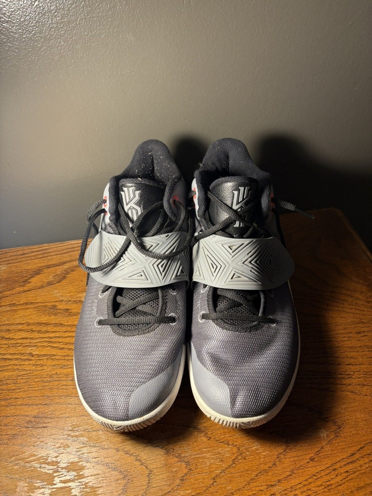 Nike Kyrie Flytrap 3 'Cool Grey' Men’s Size 11.5