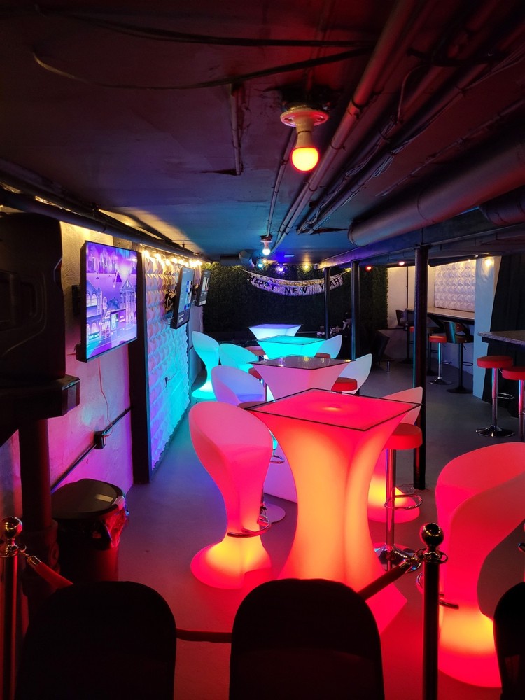 Illuminated Bar Table and Stool Set, Multicolor LED, Plastic Metal, Lounge/Bar