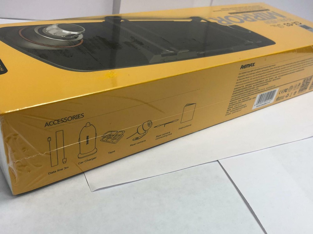 DASHCAM Front & Rear View Camera + Mirror + Data Recorder + Microphone Remax