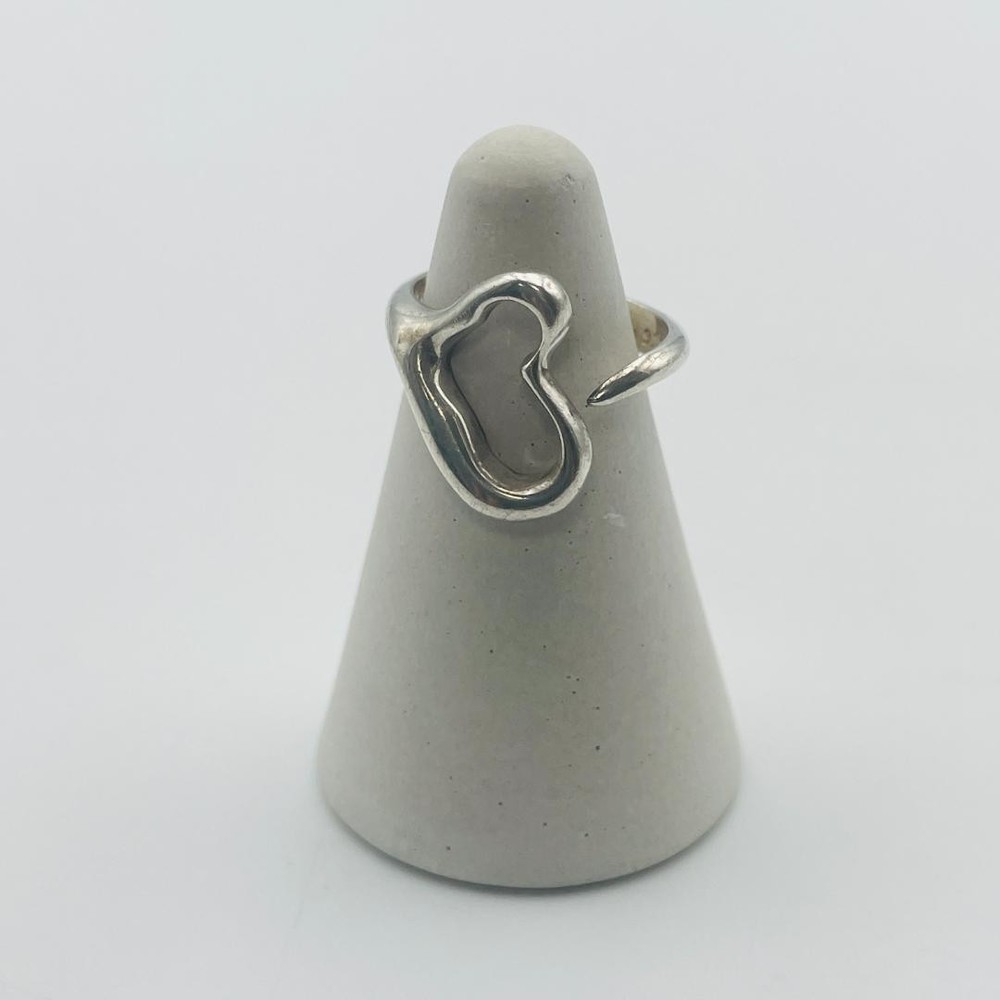 Tiffany & Co. Open Heart Ring 0221K142A