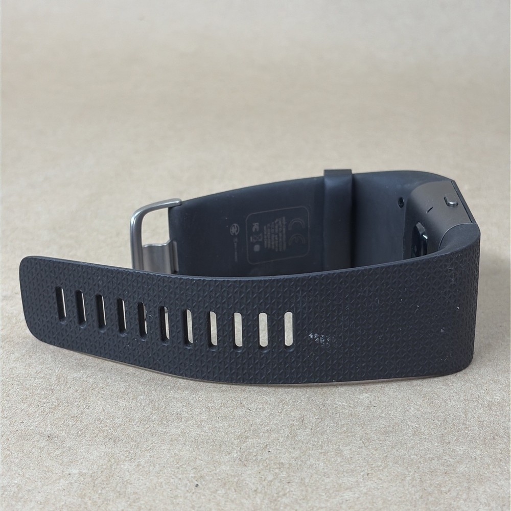 Fitbit Surge Activity Tracker Watch FB501 Large Black No charger Untested