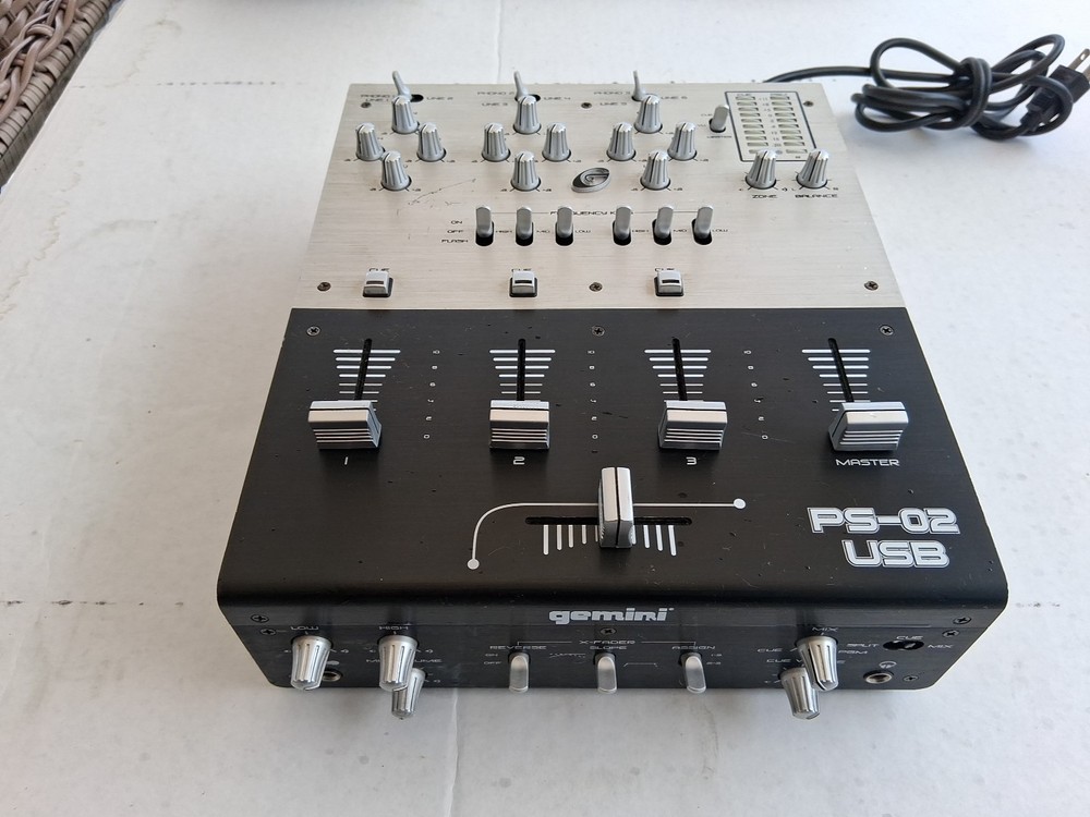 Gemini PS-02 USB DJ Mixer 3-Channel Very Nice