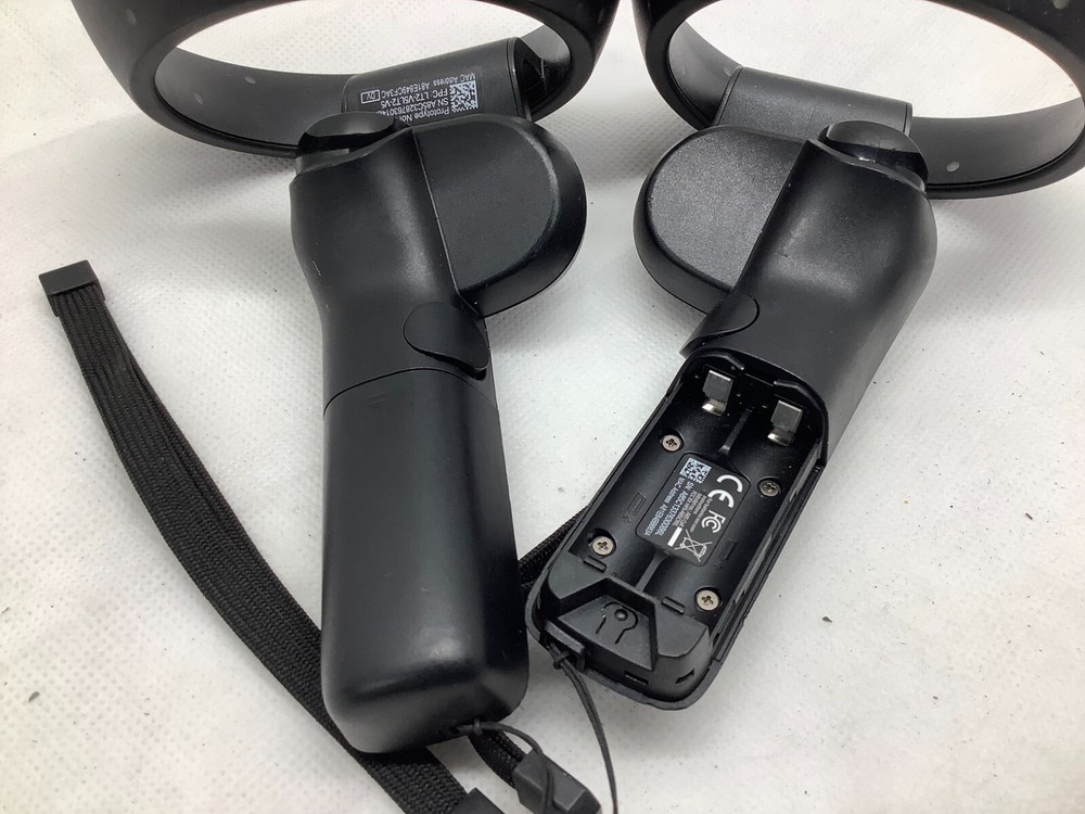 Microsoft Virtual Reality VR Controller Knuckle A85-CyK Left+Righ Tested