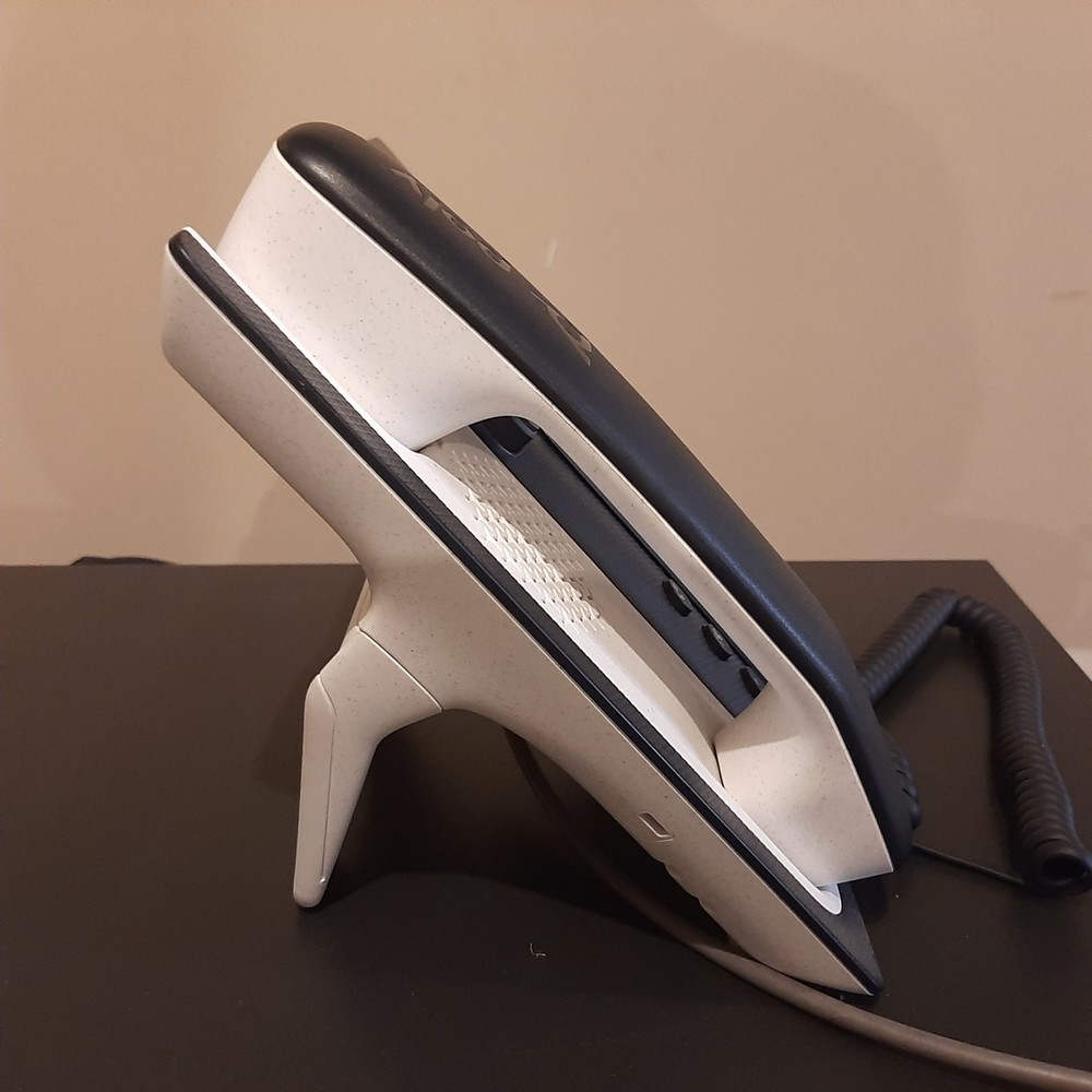 Poly Edge E320 IP Phone - Excellent Condition - Factory Reset - Tested