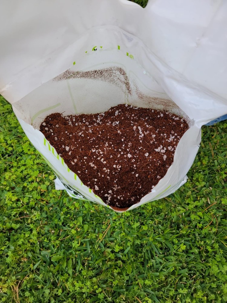 Coco Coir & Perlite Mix - 10 Liter Hydroponic Potting Soil Blend - RHP Certified
