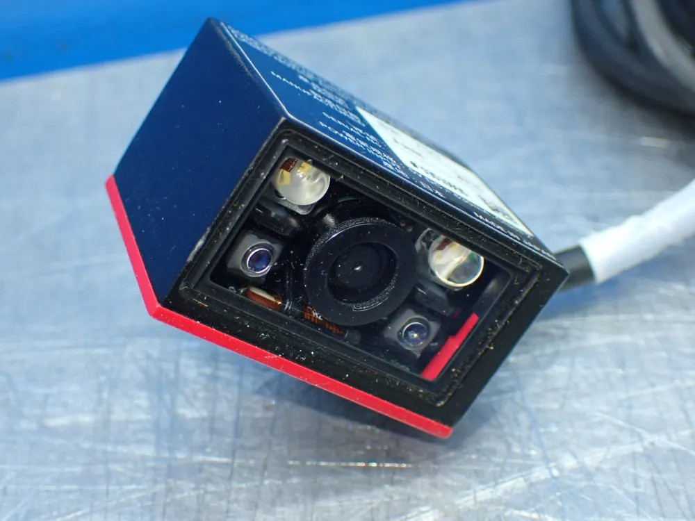 KEYENCE SR-700 ULTRA-COMPACT. FIXED TYPE CODE READER 12250240012