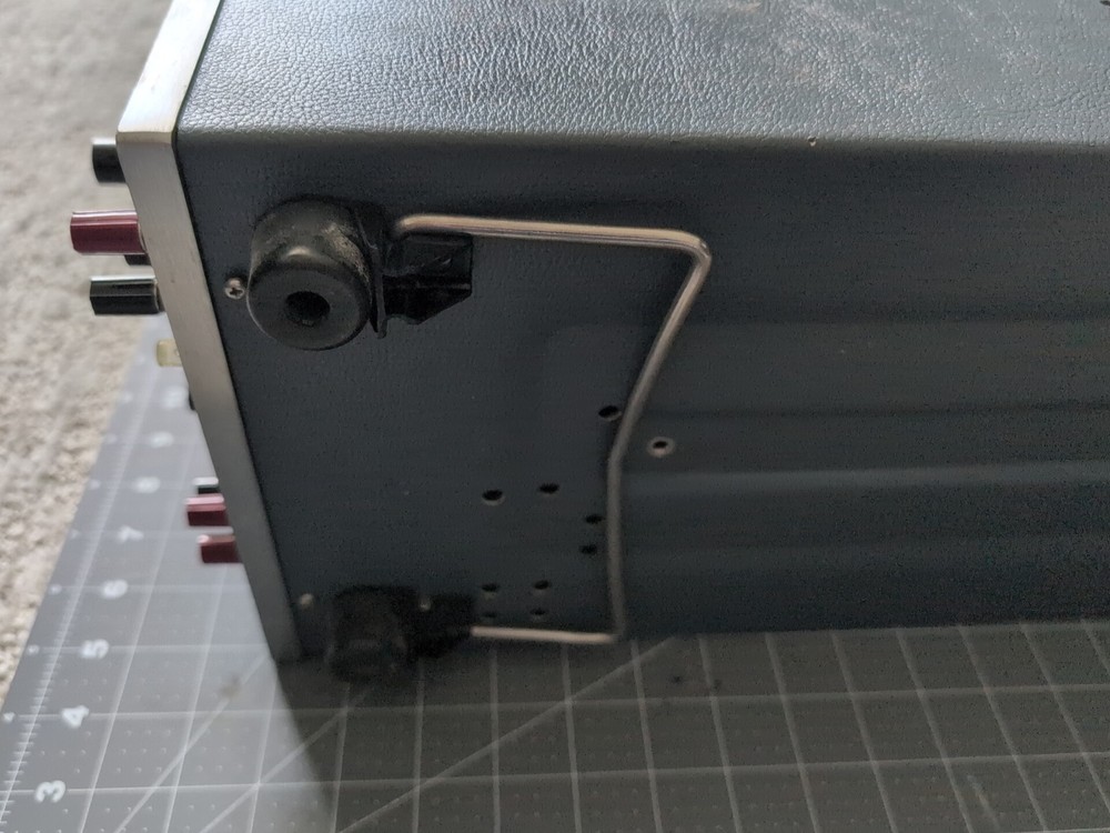 HP Hewlett Packard 1202A OSCILLOSCOPE (powers on *BUT READ DESCRIPTION*) #ENGR