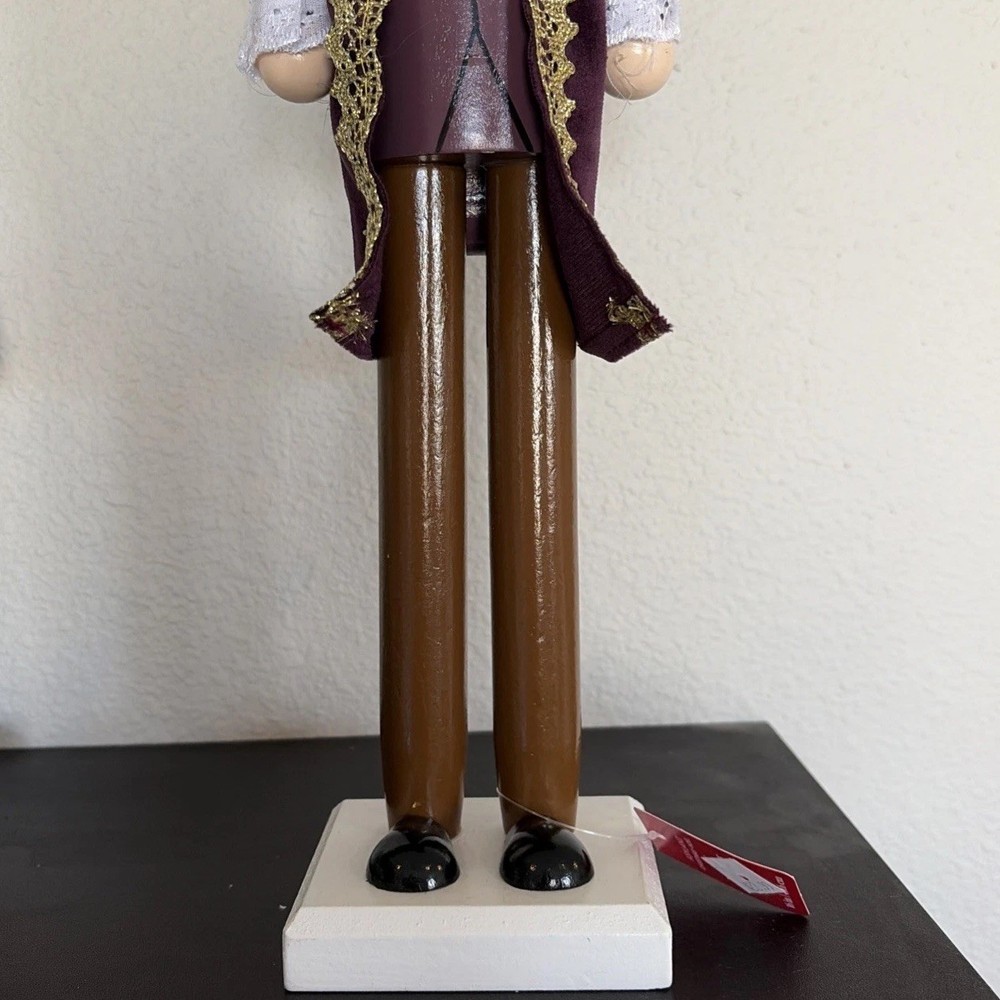 NUTCRACKER: COMPOSER ASHLAND LIFESTYLE 16" New