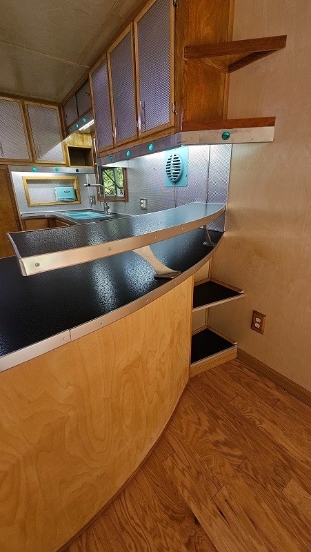 tiny home on wheels