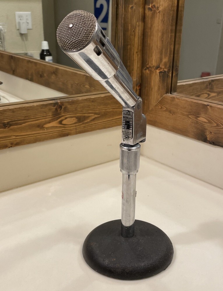 Electro Voice EV Model 664 Dynamic Cardio Microphone with Stand