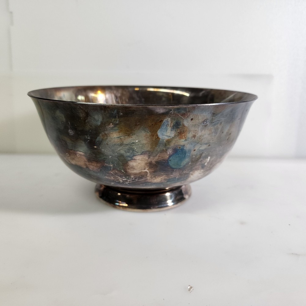 Reed & Barton 101 Footed Silver Plated Bowl 8" Diameter