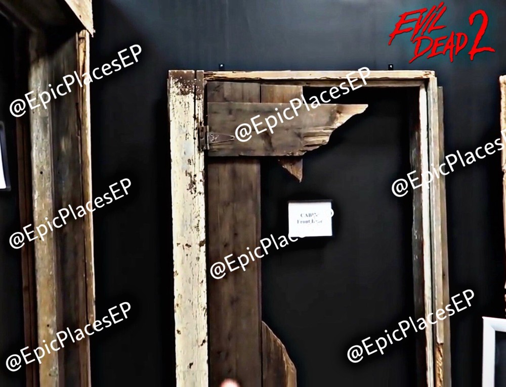 Evil Dead 1 & 2 Props Relics Memorabilia with COA (4x6 Frame)