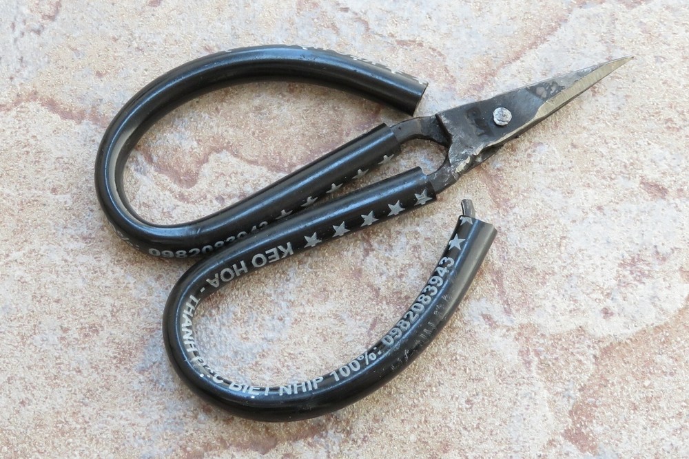 Crude - Extra Small 1 Inch Asian Carbon Steel Kitchen Shears Scissors, Sharp !