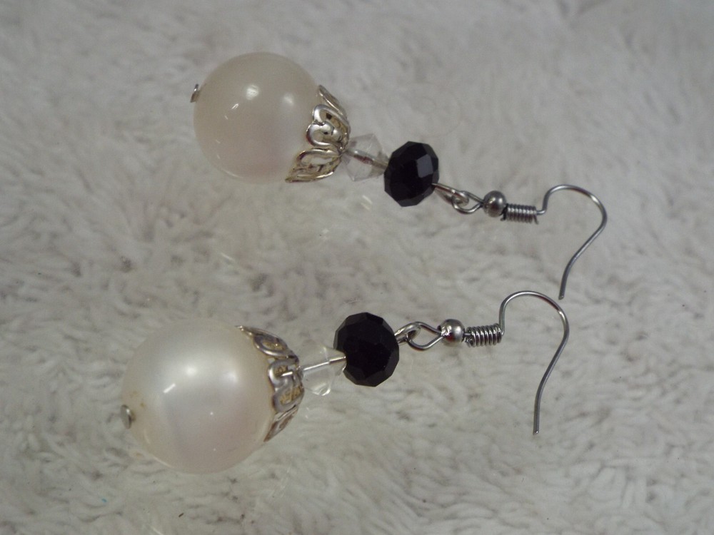Silvertone White Moonglow Black Crystal Bead Pierced Earrings (D24)