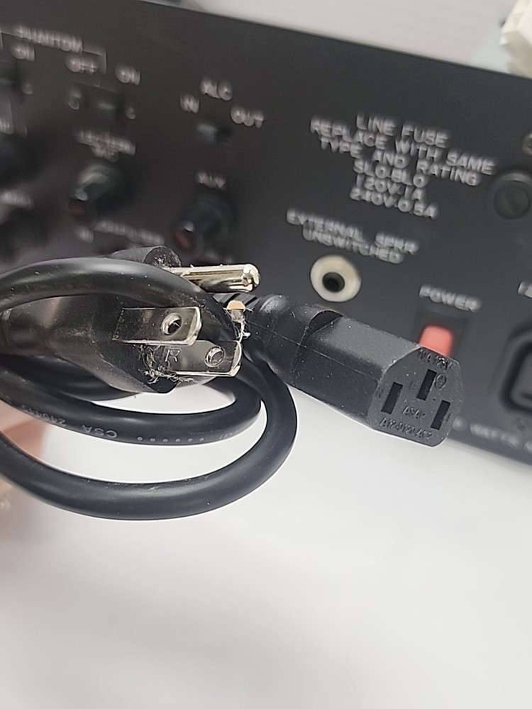 Bogen 300 Watt Max Podium PA System Amplifier w/ Microphone Tested Working