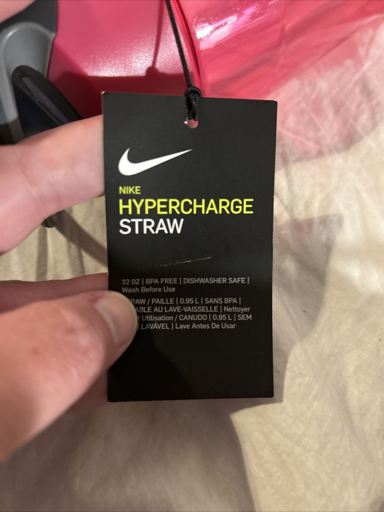 NIKE HYPERCHARGE STRAW SPORTS WATER BOTTLE 32OZ PINK NWT