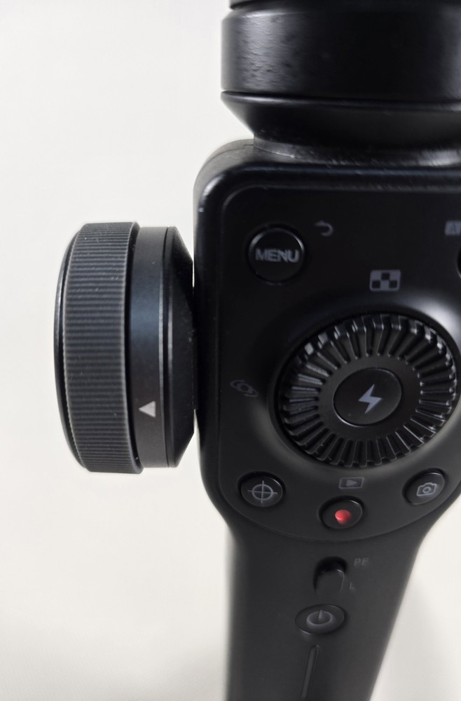 Zhiyun Smooth 4 Smartphone Gimbal Stabilizer Black 3‑Axis iPhone Android Tested