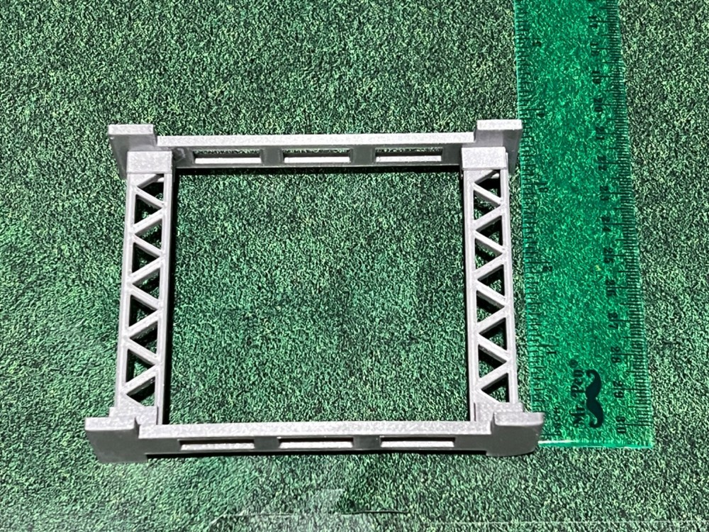 O Scale 12 Piece Graduated Trestle Set Compatible with All Track Types