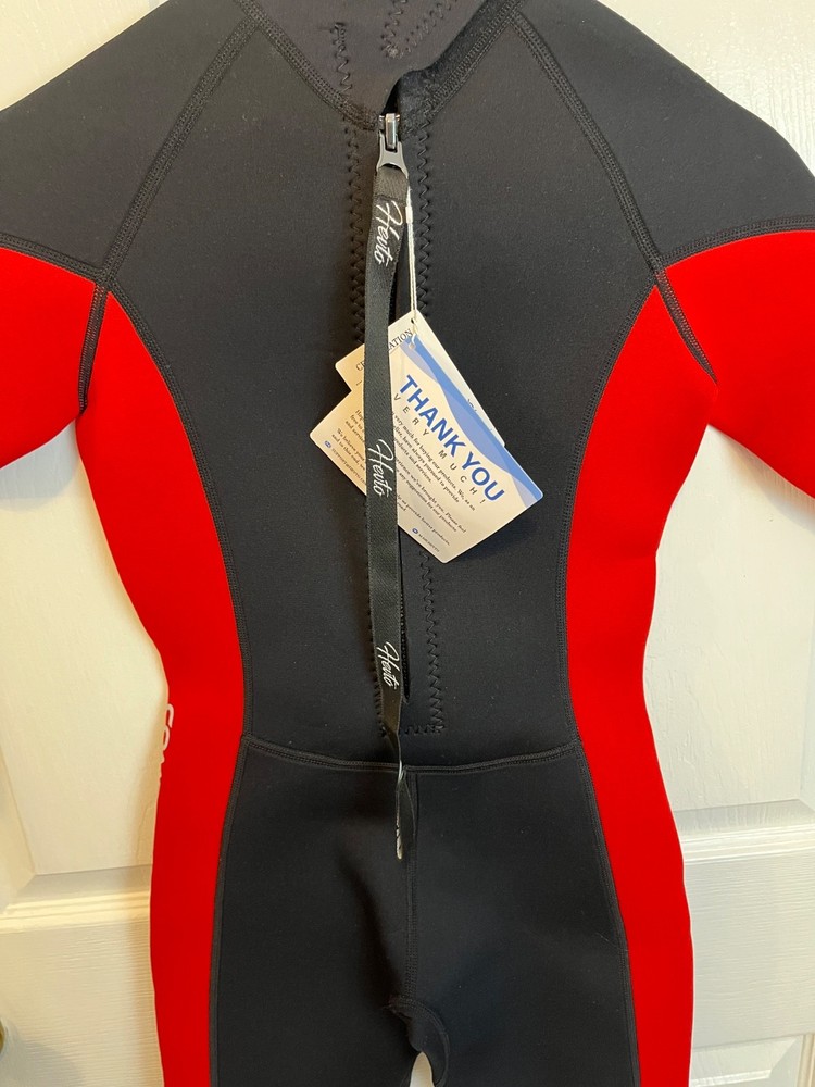 Hevto Wet Suit Youth Size 10
