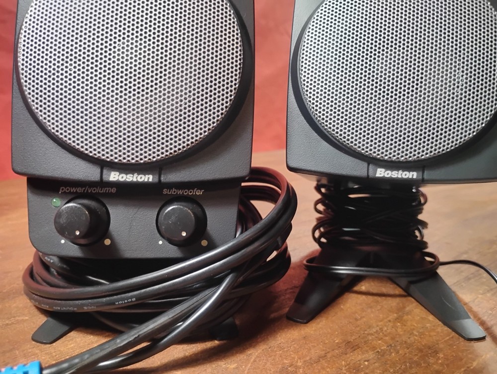 Boston 2pc Speaker System Computer Speakers only